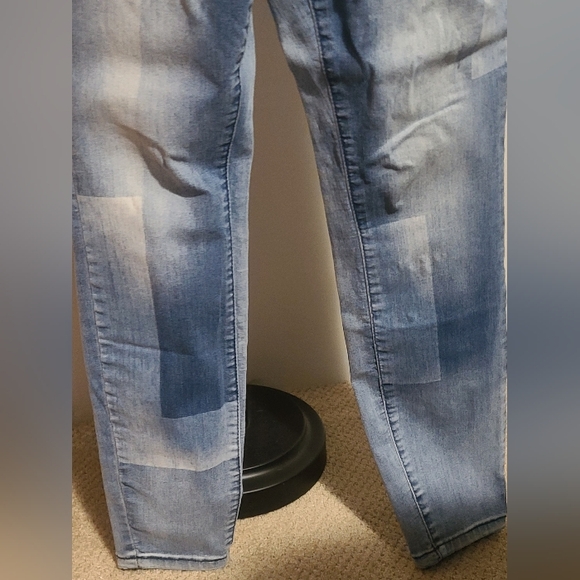 ❤️‍🔥HOST PICK❤️‍🔥 Women's Maternity Blue Jeans - Picture 2 of 5